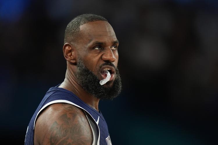 史上砍35+最年轻球员排名：弗拉格第一，詹杜紧随其后（历史最年轻35+球员榜：弗拉格登顶，詹杜紧随其后）