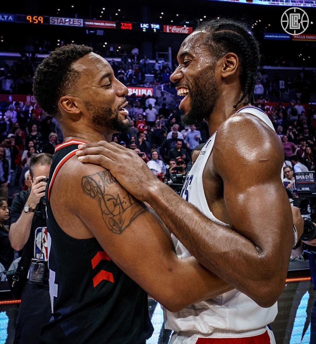 阿斯：阿隆索拥有绝对执教权威，皇马球员要认清这点并支持他（阿斯报：阿隆索执教权威不容置疑，皇马球员应认清并全力支持）