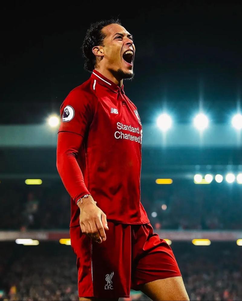 斯基拉：本菲卡正在关注科斯蒂奇，穆里尼奥对他十分赏识（斯基拉：本菲卡有意科斯蒂奇，穆里尼奥对其青睐有加）