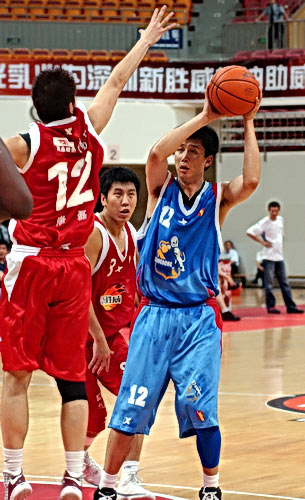 国米vs科莫：劳塔罗搭档小图拉姆，恩里克、巴雷拉出战（国米对阵科莫：劳塔罗联手小图拉姆，恩里克与巴雷拉登场）