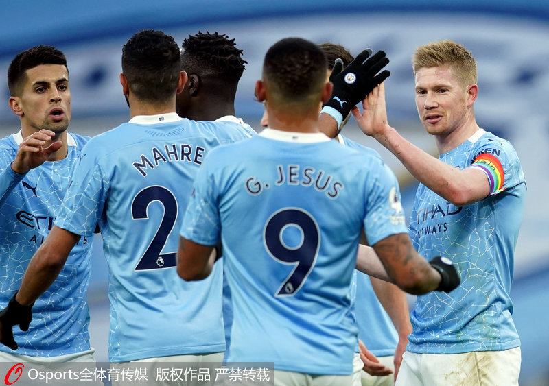 普拉蒂尼等尤文传奇与一线队见面，并参观海瑟尔惨案纪念碑（普拉蒂尼领衔尤文名宿与一线队会晤，致敬海瑟尔惨案纪念碑）